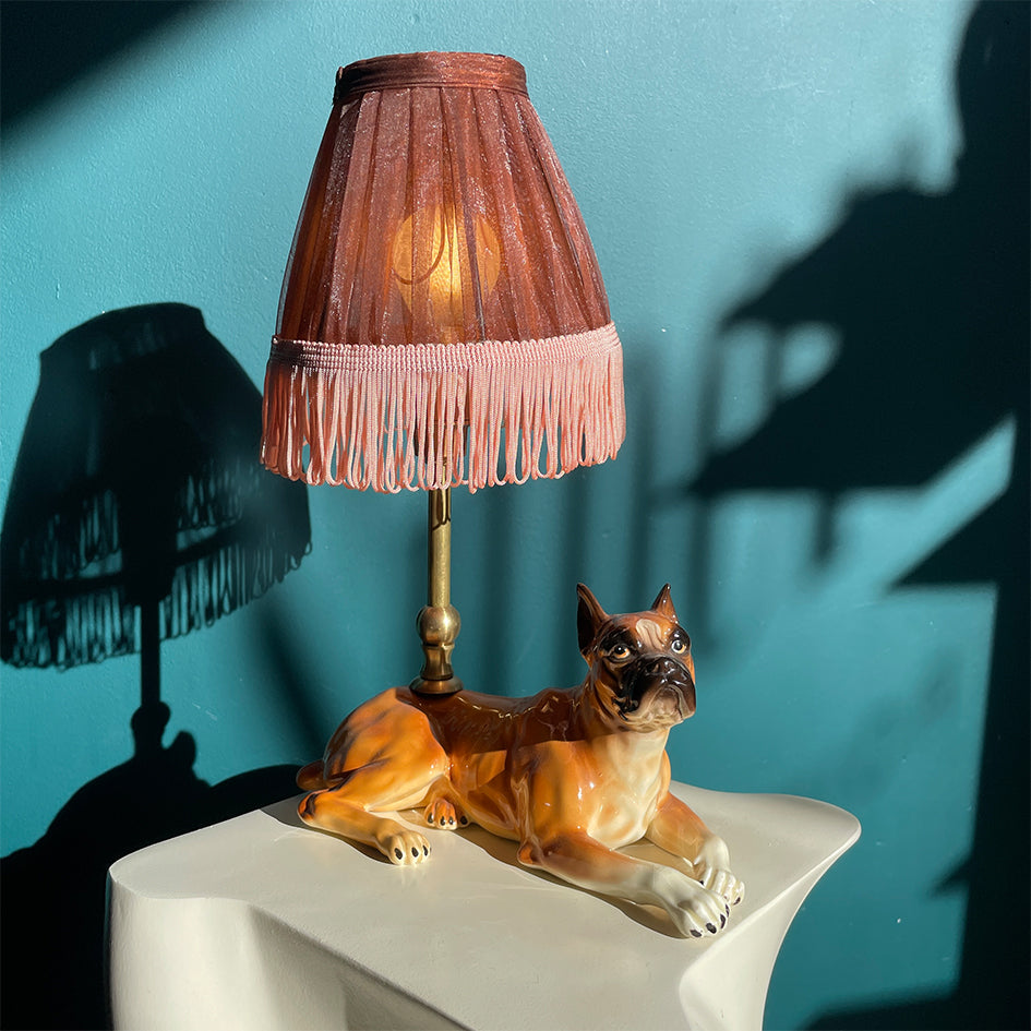 Afbeelding van vintage keramiek lamp in vorm van een boxer hond t.i.p. lights - SuperMatique