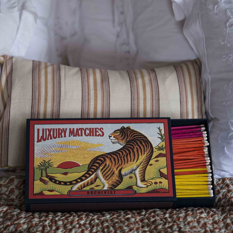 The Tiger extra grote Luciferdoos - Archivist Gallery - SuperMatique