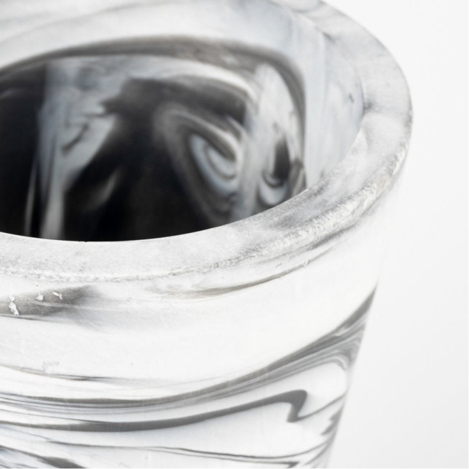 Conic Vaas S Black/White - SuperMatique